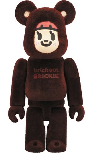 Brickout Brickie Be@rbrick 100% figure by Tarout, produced by Medicom Toy. Front view.