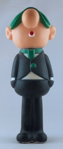Andy Capp figure by Reg Smythe, produced by Avon. Front view.