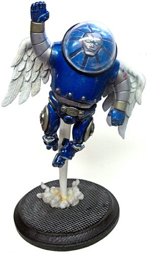 Icarus  figure by Mike Mendez. Front view.