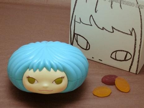 Gummi Girl figure by Yoshitomo Nara. Packaging.