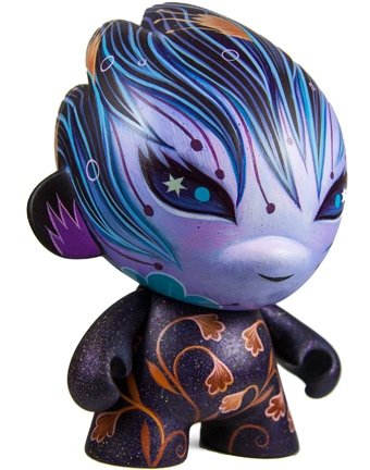 Another Day - NYCC 2012 figure by Jeremiah Ketner. Front view.