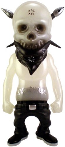 Rebel Ink - Milky White figure by Usugrow, produced by Secret Base. Front view.