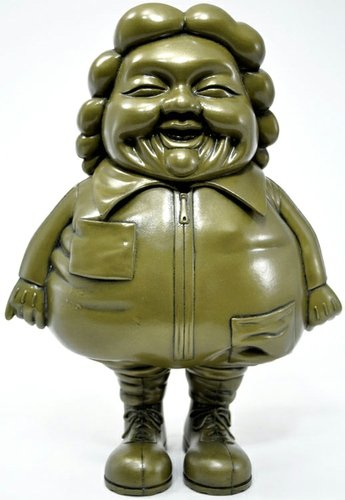 MC Supersized - Bronze figure by Ron English. Front view.