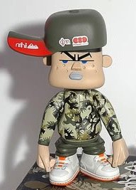 Square - MHI (Maharishi Version) figure by Michael Lau, produced by Crazysmiles. Front view.