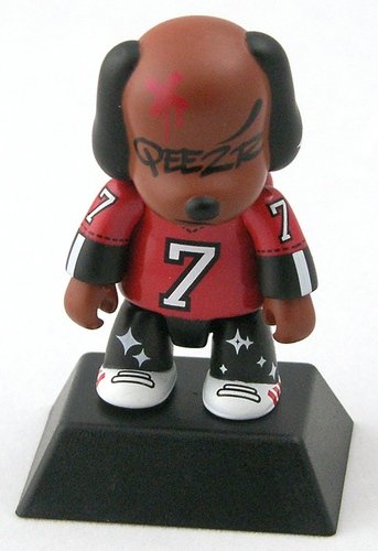 Doggy Dogg figure by Semper Fi, produced by Toy2R. Front view.