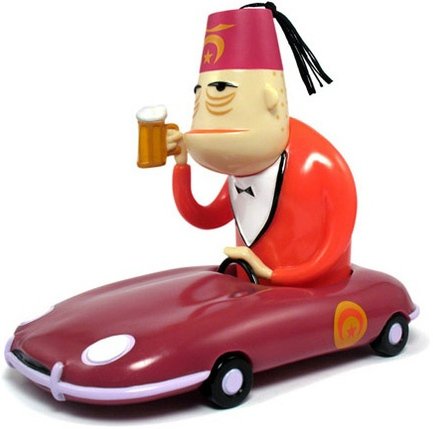 Shriner figure by Shag, produced by Rotofugi. Front view.