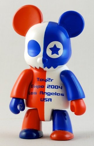Hollystar Los Angeles figure, produced by Toy2R. Front view.