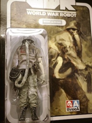 Blanc de Plume figure by Ashley Wood, produced by Threea. Front view.