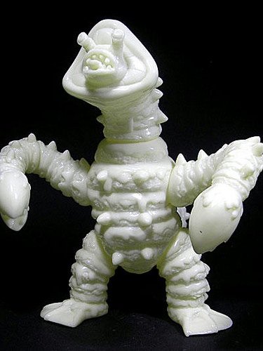Oil Shock phase 2 unpainted figure by Elegab, produced by Elegab. Front view.