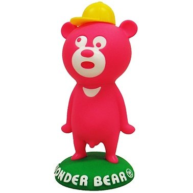 Wonder Bear - Pink figure by Wonderful Design Works, The (Wdw), produced by Wdw. Front view.
