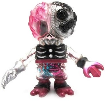 Astro Brain - Clear w/ Multicolored Metallic Inserts figure by Secret Base, produced by Secret Base. Front view.
