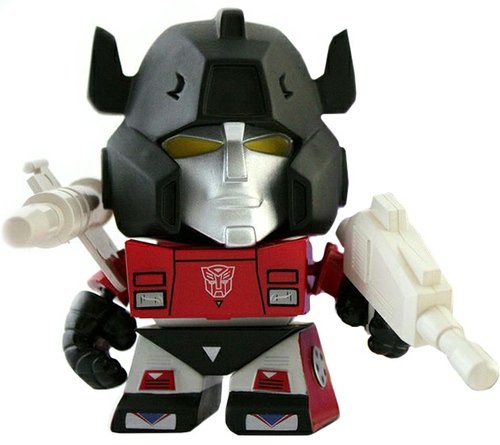 Transformers Mini Figure Series 2 - Sideswipe figure by Les Schettkoe, produced by The Loyal Subjects. Front view.