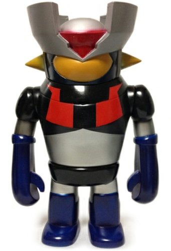 Mazinger Robo figure by P.P.Pudding (Gen Kitajima), produced by P.P.Pudding. Front view.