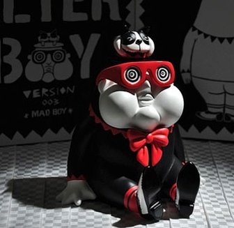 ALTER BOY vol.003 - Mad Boy figure by Graphic Airlines, produced by G999. Front view.