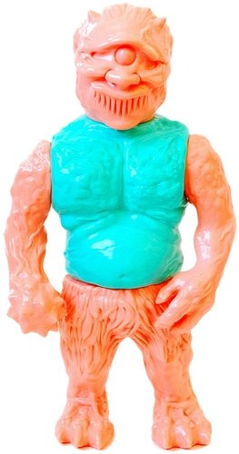 Cotton Candy Machine Ollie  figure by Lash, produced by Mutant Vinyl Hardcore. Front view.
