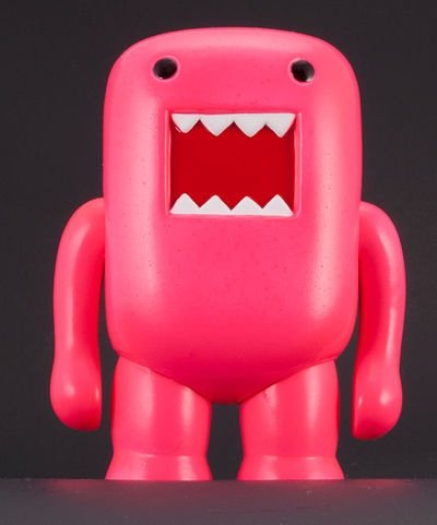 Domo Black Light - Red figure, produced by Dark Horse. Front view.