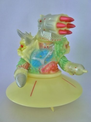 Biological Disk GUNHEAD The GID figure, produced by Toygraph. Front view.