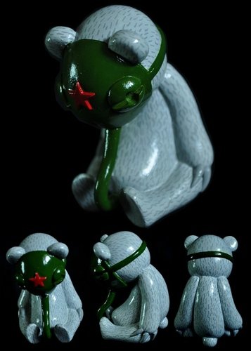 Plush War (Resin) figure by Solya And Asha. Front view.