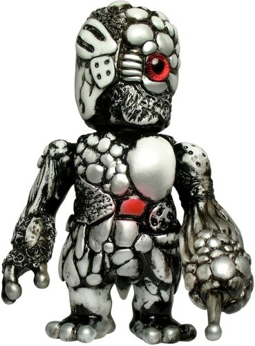 Mutant Chaos - Millennial Monsters ver., SDCC 10  figure by Mori Katsura X Fig-Lab, produced by Realxhead. Front view.