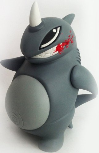Jouwe Shark figure by Marine Ramdhani, produced by My Tummy Toys. Front view.