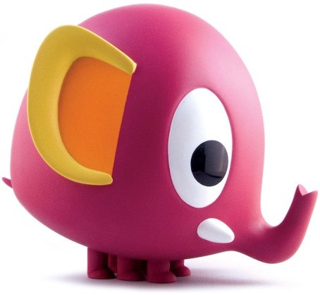 Maroon Piggaphunt figure by Tado, produced by Macott Station. Front view.