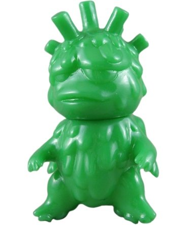 Smoking Star - Unpainted Green figure by Killer J, produced by Killer J. Front view.