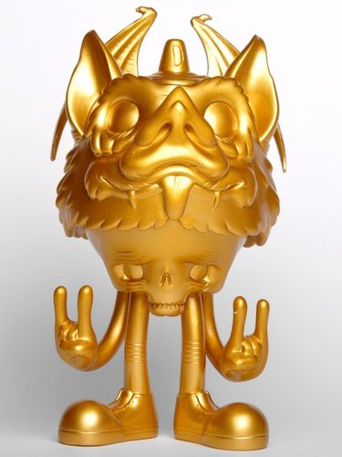 Popobawa - Inca Gold figure by Drew Millward, produced by Disturbia Clothing. Front view.