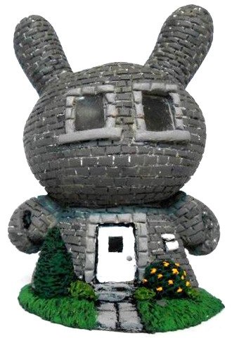 Dunny Town - Grey Brick figure by Task One. Front view.