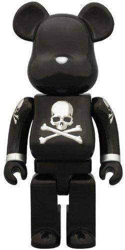 mastermind JAPAN Be@rbrick 400% - Black & Silver figure by Mastermind Japan, produced by Medicom Toy. Front view.