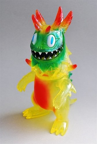 TB x T9G Rangeas - Clear Yellow figure by T9G X Tim Biskup, produced by Intheyellow. Front view.