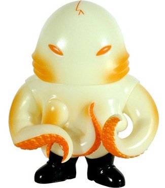 Squirm Kaiju Spray Orange - Lucky Bag 08 figure by Brian Flynn, produced by Super7. Front view.