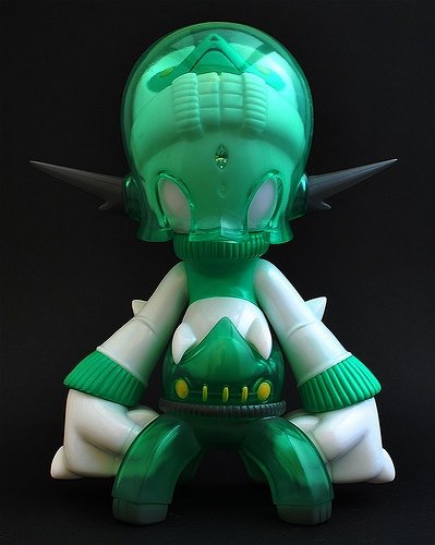 Memory of Forest figure by Kaijin, produced by One-Up. Front view.