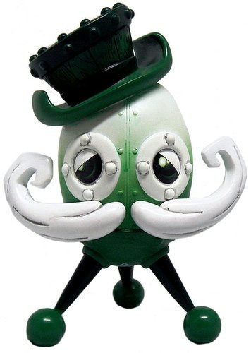 Chester Runcorn - Absinthe, SDCC 12 figure by Doktor A, produced by Kuso Vinyl. Front view.