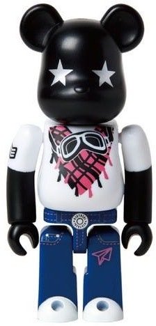 Crazy Rider Be@rbrick 100% - TTF 2013 figure by Stayreal, produced by Medicom Toy. Front view.