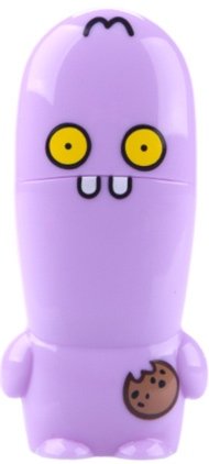 Babo MIMOBOT figure by David Horvath, produced by Mimoco. Front view.