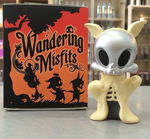 Wandering Misfits - Silver Face Boo, Dragatomi Exclusive