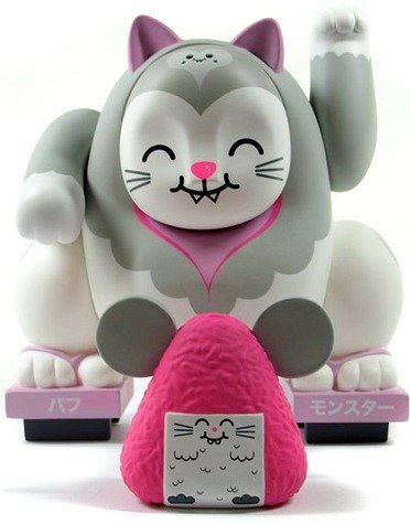 Miao and Mousubi figure by Buff Monster, produced by Zakkamono. Front view.