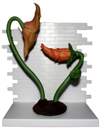 Pink Floyd The Wall - The Flowers (Exclusive) figure, produced by Seg Toys. Front view.