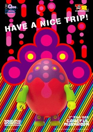 Have A Nice Trip figure by Graphic Groove, produced by Toy2R. Front view.