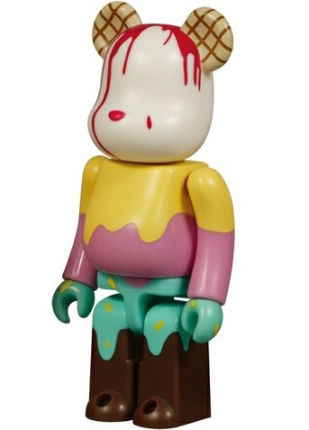 BWWT Gimme Five Be@rbrick 100% figure by Gimme Five, produced by Medicom Toy. Front view.