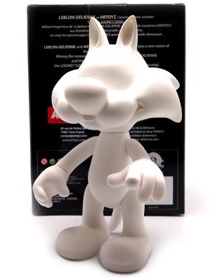 Sylvester - DIY figure by Artoyz Originals, produced by Artoyz Originals. Front view.
