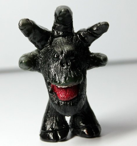 Hooved Fiend 4 figure by Dubose Art, produced by Dubose Art. Front view.