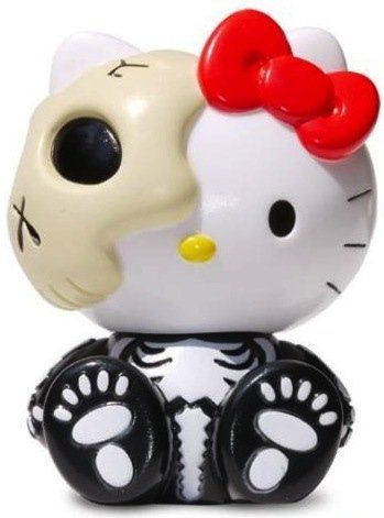 Hello Kitty Skull SB Ver. Vol.1 figure by Balzac X Sanrio, produced by Secret Base. Front view.
