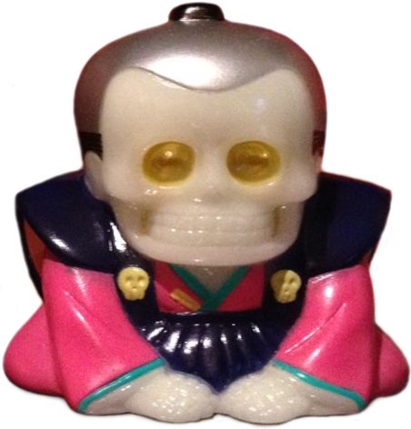 Honesuke (リアルヘッド 骨助) figure by Realxhead X Skull Toys, produced by Realxhead. Front view.