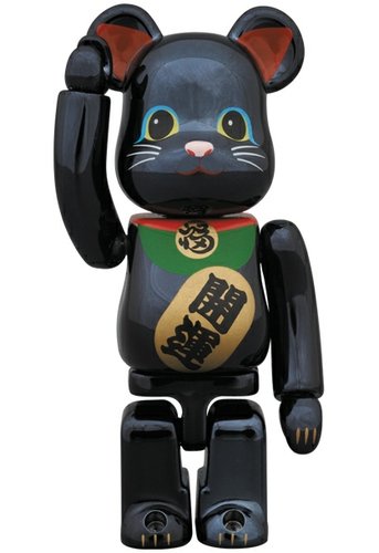 Maneki Neko Be@rbrick 100% - Beckoning Cat Black figure, produced by Medicom Toy. Front view.