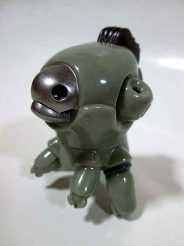 Toton トートン グリーングレー figure by Tttoy, produced by Tttoy. Front view.