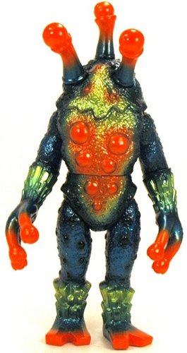 Alien Argus Custom figure by Emilio Garcia. Front view.