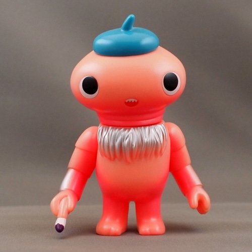 Bolo - Baby Pink w/ Blue Beret figure by Chima Group, produced by Chima Group. Front view.