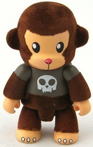 Monkey Brown figure by Steven Lee, produced by Toy2R. Front view.