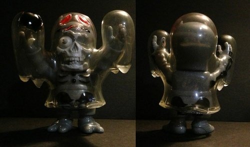Moonlight Ghost (silver lame) figure by Balzac, produced by Secret Base. Front view.